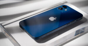 Super flot blå iPhone 12